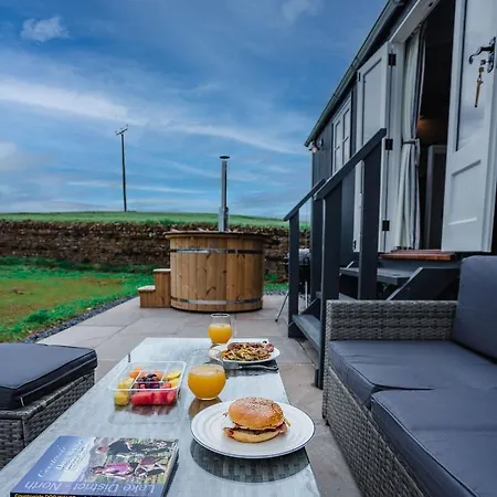 Inglewood Shepherd's Huts