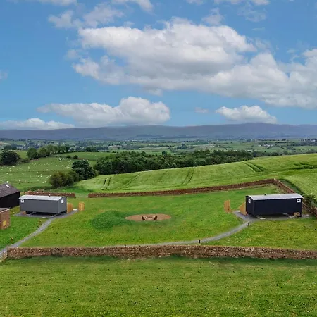 Camping Inglewood Shepherd's Huts *